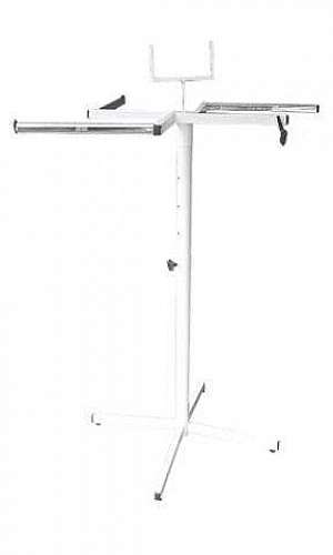 Arara de chão com quatro braços Arara de chão com quatro braços