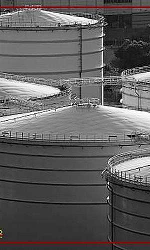 Fabricação e montagem de tanques de armazenamento Fabricação e montagem de tanques de armazenamento